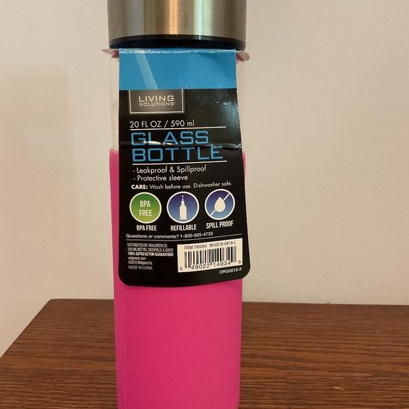 LIVING SOLUTIONS SPILLPROOF GLASS BOTTLE 20 oz PINK BRAND NEW - Picture 1 of 3